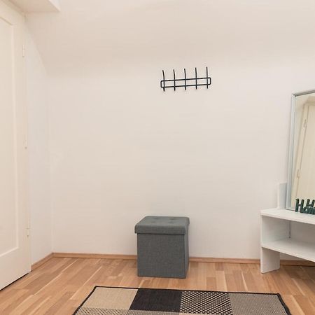Milky Way Top Floor 2-Bedroom Apartment Air Condition Wien Eksteriør billede