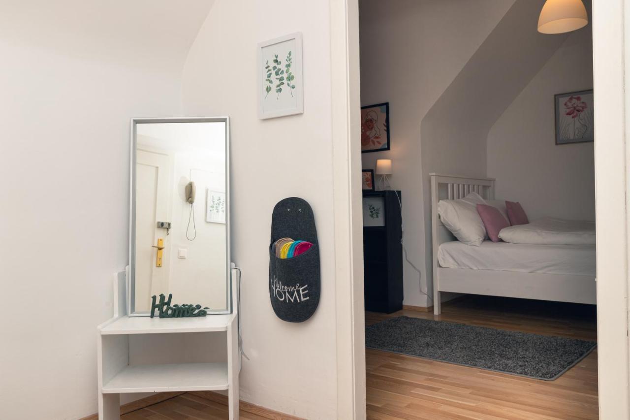 Milky Way Top Floor 2-Bedroom Apartment Air Condition Wien Eksteriør billede