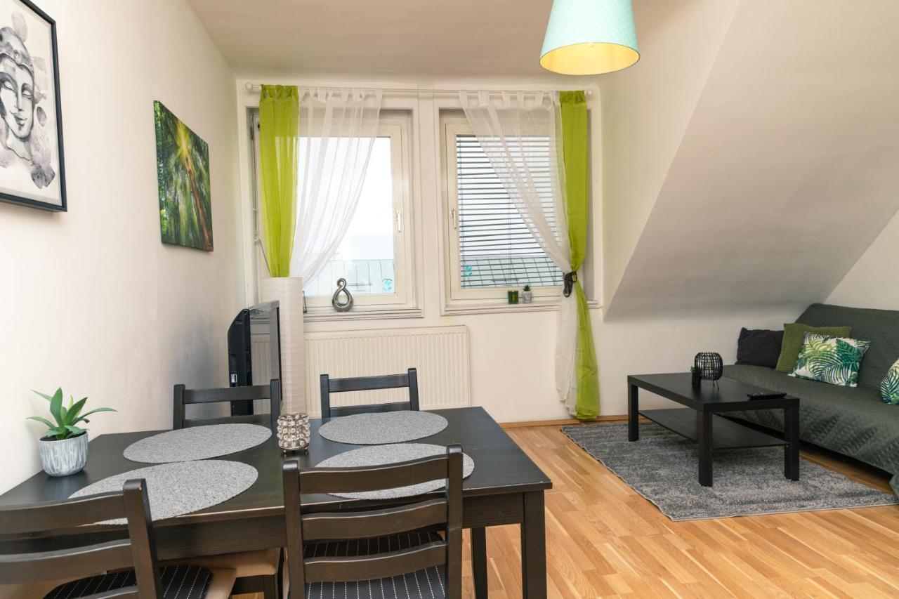 Milky Way Top Floor 2-Bedroom Apartment Air Condition Wien Eksteriør billede