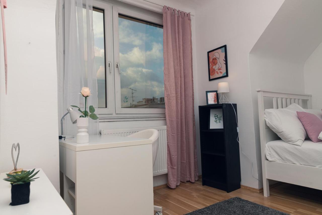 Milky Way Top Floor 2-Bedroom Apartment Air Condition Wien Eksteriør billede