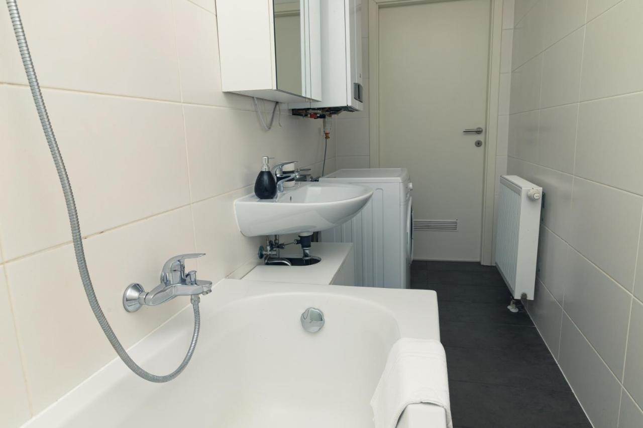 Milky Way Top Floor 2-Bedroom Apartment Air Condition Wien Eksteriør billede